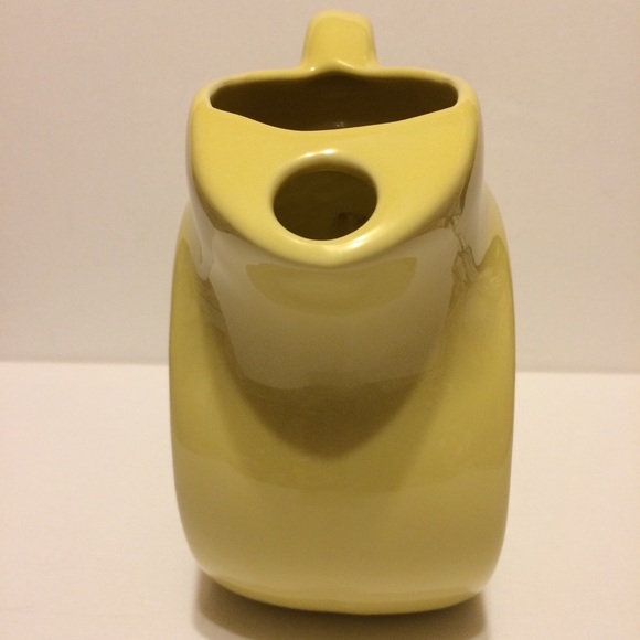 Vtg Chefsware Pitcher Yellow Disk Ice Lip Spout - Picture 5 of 8